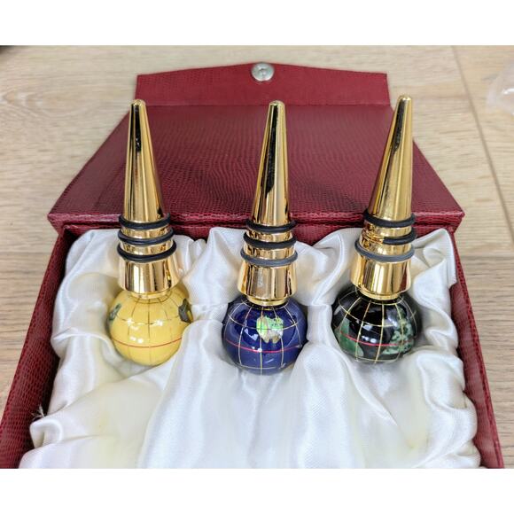 Gemstone World Globe Wine Bottle Stoppers Set 3 Heavy Gold Blue New In Box Gift - Picture 4 of 12